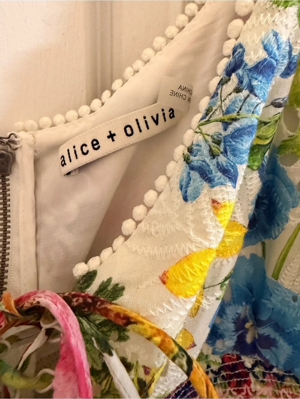 Alice + Olivia Crawford mini dress - Picture 4 of 4